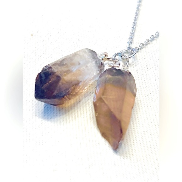 Smoky Quartz Silver Toned Necklace with Gift Box. Chain length - 17 inches. - Picture 5 of 9